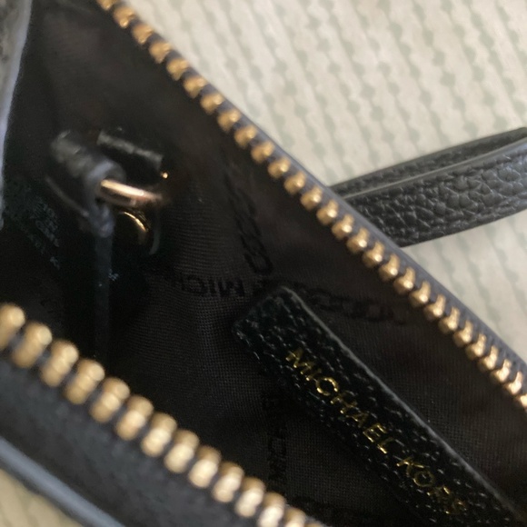 Michael Kors Leather Jet Black and Gold Small Coin Wallet Wristlet Purse - Picture 8 of 13